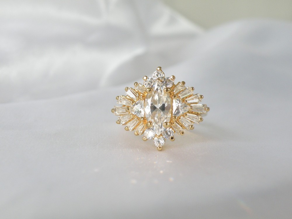 Vintage Sterling Silver 925 Yellow Gold over CZ Baguette Starburst Ring Size 9
