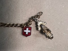 Vintage 7″ 12K GF Gold Filled Charm Bracelet 9 Charms Old Locket Fob 32g H6