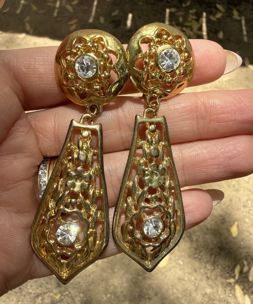 Vintage Gold Tone Dangle Drop Earrings Clip On Teardrop Ornate Rhinestone