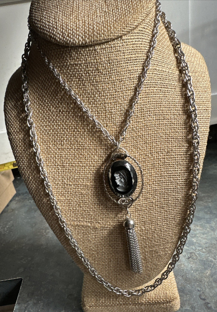 Vintage 30″ Silver Tone Double Strand Glass Cameo & Tassel Pendant Necklace