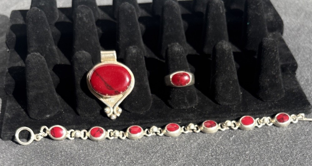 Vintage Red Jasper 3 Piece Jewelry Lot-925 Silver:7” Bracelet, 8.5 Ring, Pendant