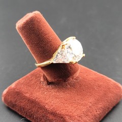 Vtg Sz 7.5 Ring Round w/ Triangles Cubic Zirconia 18KGE Fashion Jewelry STG#5