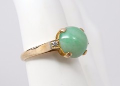 Vintage 14K Yellow Gold, Jade & Diamond Ring Size 6