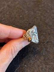 VINTAGE ARTISAN STERLING 925 GEN STONE LEAF MOTIF RING *6.6 gm*