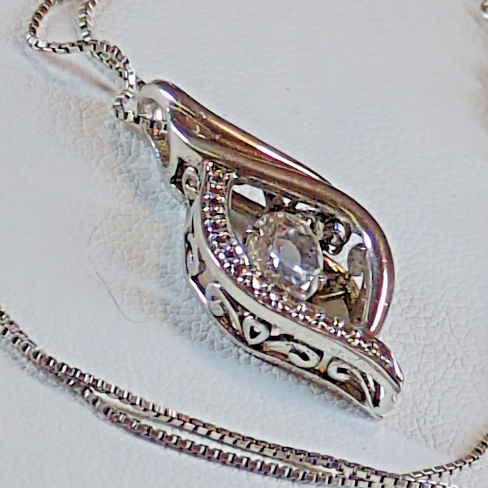925 Sterling Silver Dancing CZ Pendant 19″ Box Chain Necklace Floating Solitaire