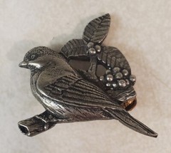 BIRDS AND BLOOMS Limited Edition 2002 Vintage Silvertone Pin Pinback