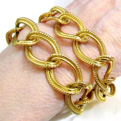 Vtg Runway Wide Double Chain MONET 70s GP Textured Oval Link Bracelet Classic
