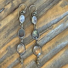VINTAGE FACETED MOONSTONE RUTILATED & CLEAR QUARTZ LONG DROP DANGLE EARRINGS