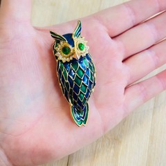 VTG Jomaz Owl Bird Pin Brooch Gold Tone Cabochon Rhinestone Unsigned 1960s Rare