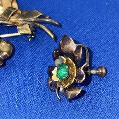 Vintage Gold & Rose Tone Flower Green Rhinestones Brooch & Earrings Set 1/20 12k