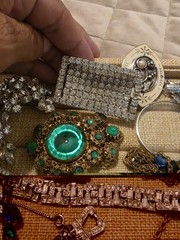 Older Vintage Jewelry 30pcs Lot