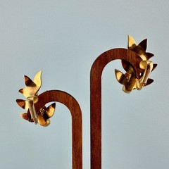 Vintage Rhinestone Earrings Gold Tone Leaf Branch Climber Clip On Dimensional