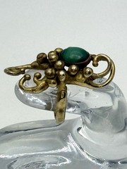 Bronze Green Stone Brutalist Size 7 Bypass Ring Free Form Unisex 1970s Modernist