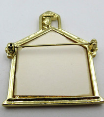 VTG SIGNED L RAZZA SCHOOL HOUSE BELL CHILDREN IN WINDOW Brooch Pin Gold tone mtl