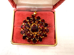 VICTORAN GENUINE RED ALMANDINE GARNET BROOCH PENDANT LRG MULTI TIERED HEART STN