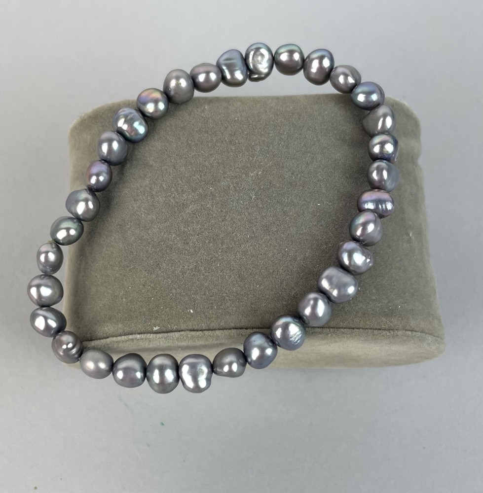 Vintage 90s expandable freshwater cultured pearl Bracelet Gray