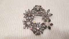 Beautiful Vintage Gunmetal Black Aurora Borealis Rhinestone Snowflake Brooch KC