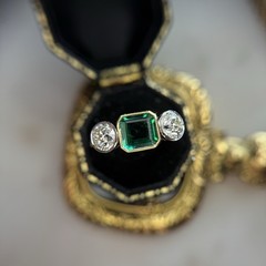 New by Heritage No Oil Emerald 3 Stone Old European Diamond Ring 2.45 ctw