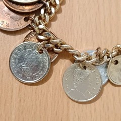Vintage 14 Coin Bracelet Coins From Around The World 7”