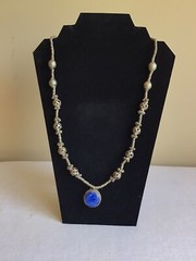 Vtg Womens Fashion Hand Crafted Folk Art Metal Blue Lapis Stone Necklace 15″L