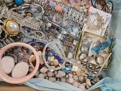 Beautiful Lot Of Estate Jewelry, Turquise, Teal & Green Many Signed