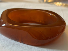 Vintage Acrylic Resi Bangle Irregular Geometric statement Bracelet Amber Color