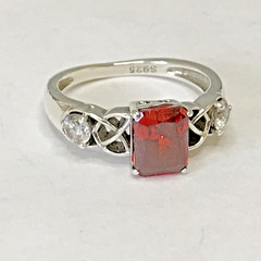 Vintage Sterling Silver Red Garnet Ring Sz6.75 3.3grams