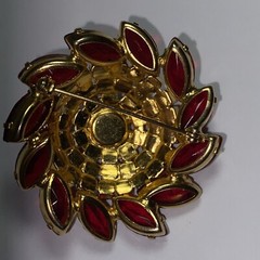 Juliana Rhinestone Red & Pink Pinwheel Circle Brooch 2” Vintage