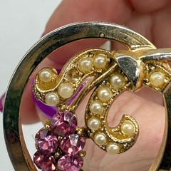 Vintage Clamper Bracelet Pink Rhinestone Flowers Cream Beads 1 missing Gold Tone