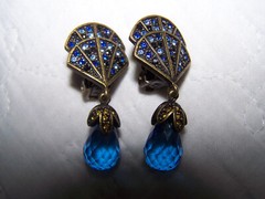 “LaVintage” China Signed Blue Rhinestones & Crystal Glass Clip Earrings – D21