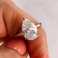 10K Yellow Gold Finish 2.00CT Pear Cut White Moissanite Women’s Solitaire Ring