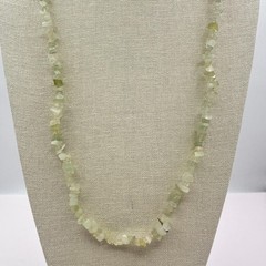 Vintage 80s Prehnite Gemstone Chip Beaded Necklace Healing Sage Green Jewelry