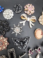 Vtg Costume Jewelry Lot Rhinetones Signed & Unsigned WEISS, JULIANA? Etc