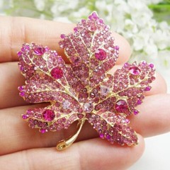 Pendant Fashion Pink Maple Leaf Rhinestone Crystal Woman Brooch Pin Corsage