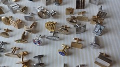 Lot 160 VTG Single Cufflinks Mixed Styles Tones Repurpose Jewelry Some Wear