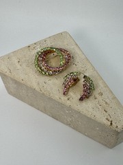VTG Gold-Tone OMBRÉ Rhinestone Swirl Brooch and Clip-On Earrings Set.
