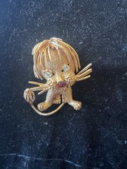 Famous 14K Gold Lion Pin With Diamonds For Eyes And A Ruby Mouth. Vintage