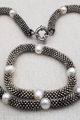 Vintage White Pearl Silver Tone Set Necklace 17″ Bracelet 6.25 in upstretched