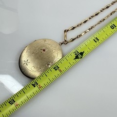 Vintage Locket Pendant Necklace Gold Tone Etched Pink Stone 24″ Chain