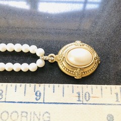 Vintage 1928 Necklace Faux Pearl Cabochon Gold Tone Pendant Necklace 18 in