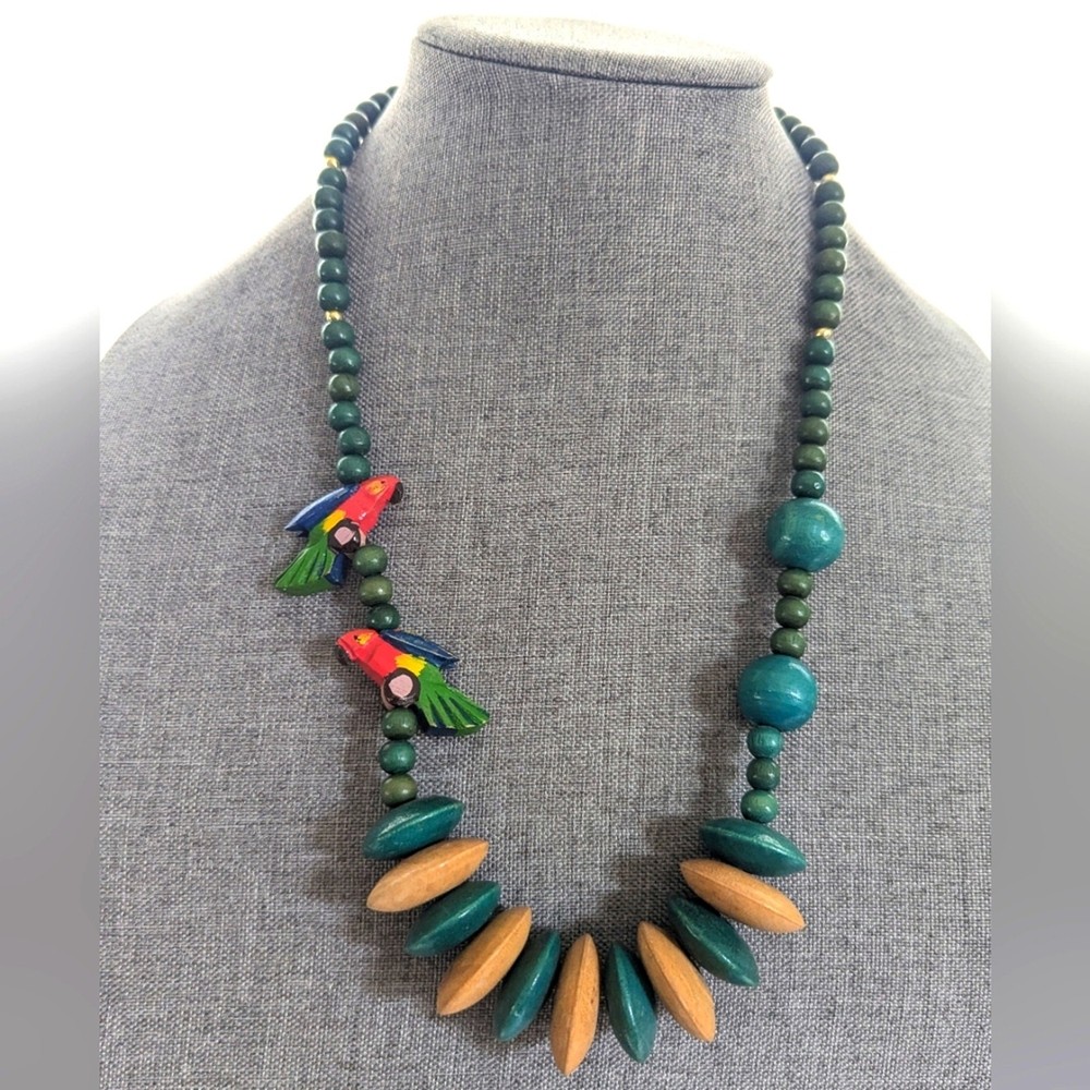 Vintage Estate Teal Wooden Beaded Parrot Tribal Boho Ethnic Tropical Necklace