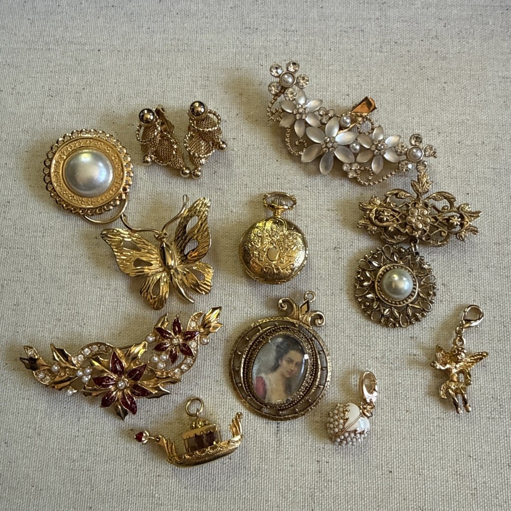 Vintage Style Jewelry Lot Gold Tone Brooch Earrings Charms Watch Mixed