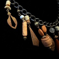 Vintage Single Loop 18″ Chain w/Antique Gold Charms and Earthtone Beads