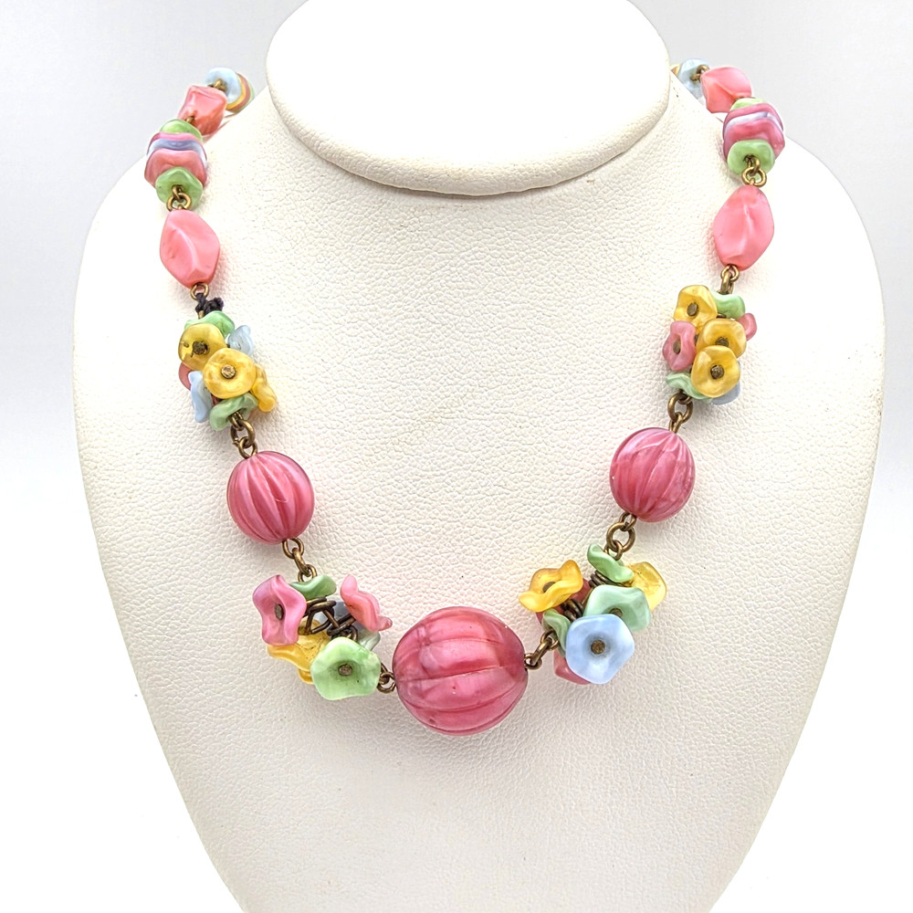 Art Deco Pink Satin Flower Melon Molded Glass Beaded 16.5″ Antique Necklace