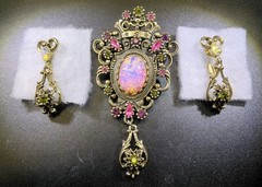 Signed VTG. 1974 COVENTRY “CONTESSA” Demi-Parure Set