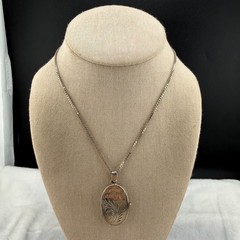 Vintage Sterling Silver Locket Engraved 24”