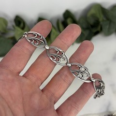 Vintage Sterling Silver Oval Link Leaf Floral Design Bracelet