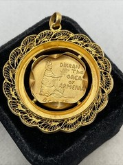 VINTAGE HANDMADE Solid 22K Yellow Gold DIKRAN THE GREAT of ARMENIA Charm Pendant