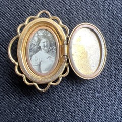 Vintage PR ST Co Locket Pendant 12k GF Two Toned Keepsake Providence Stock Co