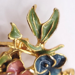 CLASSIC Pansy Flower Basket Gold Tone Pink Blue Green Enamel Vintage Brooch Pin